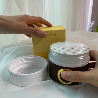 산다화 비타민씨 화이트닝 토너 패드 — 5점을 준 리뷰어가 2023년 5월 올린 사용 사진