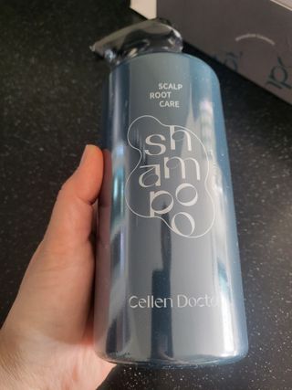 세렌닥터 스칼프 루트 케어 샴푸 — 5점을 준 리뷰어가 2022년 11월 올린 사용 사진