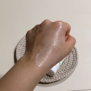 mom e 맘이 내추럴 베이비 케어 크림+바디오일 — 4점을 준 리뷰어가 2021년 1월 올린 사용 사진