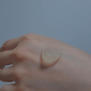 [후르디아] 모공케어 겉보속촉 여름 수분크림 — 5점을 준 리뷰어가 2021년 6월 올린 사용 사진