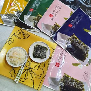 [해림맛김] 들기름에 구운 바삭바삭 김 4종 세트 + 1종 랜덤발송 총5개입 — 5점을 준 리뷰어가 2021년 2월 올린 사용 사진