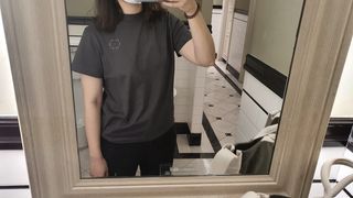 로서울 High Neck T-Shirt Navy, Gray — 5점을 준 리뷰어가 2021년 5월 올린 사용 사진