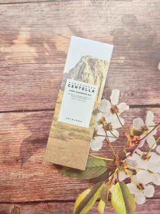 스킨1004 [SKIN1004] 마다가스카르 센텔라 라이트 클렌징 오일 200ml — 5점을 준 리뷰어가 2024년 7월 올린 사용 사진