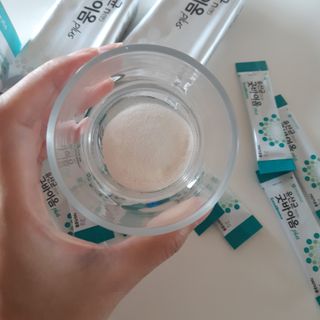 프리마인 유산균 국가지정연구소 선정, 살아있는 생유산균 200억 마리의 힘. 유산균n굿바이옴플러스 — 5점을 준 리뷰어가 2021년 10월 올린 사용 사진