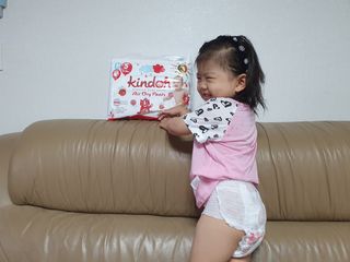 킨도 프리미엄 에어드라이v2 팬티형 기저귀 — 5점을 준 리뷰어가 2021년 7월 올린 사용 사진