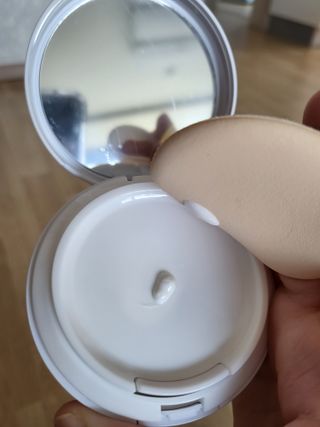 소이베베X신비아파트 모이스쳐 선팩트 SPF50+ PA+++ — 5점을 준 리뷰어가 2023년 4월 올린 사용 사진