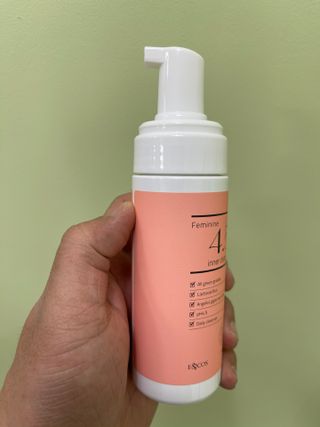 이엔코스 페미닌 4.5 이너클렌저 — 5점을 준 리뷰어가 2021년 3월 올린 사용 사진