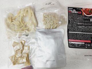 [푸딩팩토리] 요즘누들떡볶이540g + 매콤누들떡볶이 470g — 5점을 준 리뷰어가 2022년 9월 올린 사용 사진