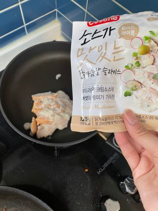 굽네몰 [굽네] 소스가 맛있는 닭가슴살 슬라이스 4종 — 5점을 준 리뷰어가 2021년 5월 올린 사용 사진