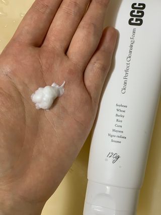 지지지 클린 퍼펙트 클렌징폼 120g — 4점을 준 리뷰어가 2022년 3월 올린 사용 사진