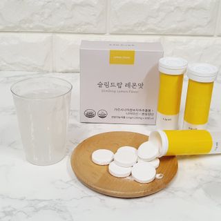 [슬림드랍 레몬맛] 건기식 다이어트 보조제 겸 비타민 — 4.5점을 준 리뷰어가 2022년 1월 올린 사용 사진