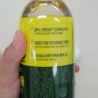 더그레잇티 콤부차 [매일유업] 더그레잇티 44kcal 콤부차 300ml *12개입 (오리지널 6개+베리리치 6개) — 4점을 준 리뷰어가 2023년 7월 올린 사용 사진