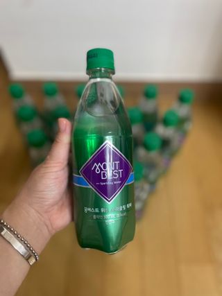 몽베스트 Montbest with Sparkling water Plain 20병 — 5점을 준 리뷰어가 2023년 3월 올린 사용 사진