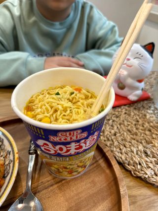 NISSIN 닛신 컵누들  4종 - 씨푸드오리지날, 씨푸드 스파이시, 씨푸드 커리, 씨푸드 XO소스 — 5점을 준 리뷰어가 2022년 12월 올린 사용 사진