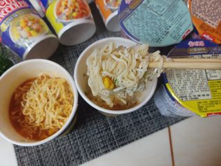 NISSIN 닛신 컵누들  4종 - 씨푸드오리지날, 씨푸드 스파이시, 씨푸드 커리, 씨푸드 XO소스 — 5점을 준 리뷰어가 2021년 11월 올린 사용 사진