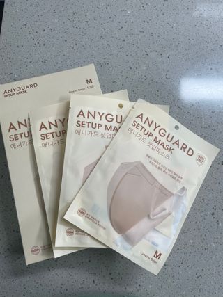 애니가드 셋업마스크 4컬러 각 10매입 [크리미베이지, 캐시미어로즈, 초콜렛브라운, 미드나잇네이비] — 5점을 준 리뷰어가 2022년 2월 올린 사용 사진