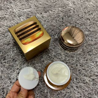 자민경 크레마카라콜 울트라 프로폴리스 하이드라 인텐스 크림 50ml — 5점을 준 리뷰어가 2021년 1월 올린 사용 사진