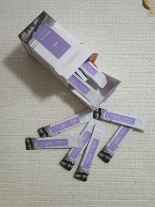 프롬노시베_이너뷰티 올데이 리지 스틱 — 5점을 준 리뷰어가 2021년 4월 올린 사용 사진