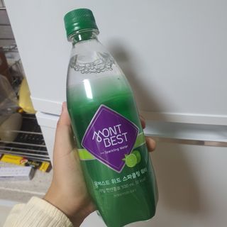 몽베스트 Montbest with Sparkling water Lime20병 — 4점을 준 리뷰어가 2022년 7월 올린 사용 사진