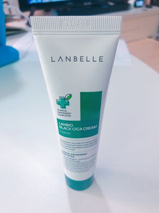 랑벨 랑바이오 블랙 시카 크림 50ml(블랙비 프로폴리스, 시카 4종, 판테놀 10 함유) — 5점을 준 리뷰어가 2022년 5월 올린 사용 사진