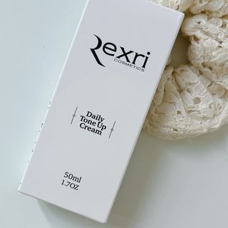 렉스리 데일리 톤업 크림 Rexri Daily Tone Up Cream — 5점을 준 리뷰어가 2022년 9월 올린 사용 사진