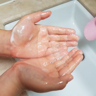 바베 BABE 바베 미셀라 젤 클렌저 — 3점을 준 리뷰어가 2021년 1월 올린 사용 사진