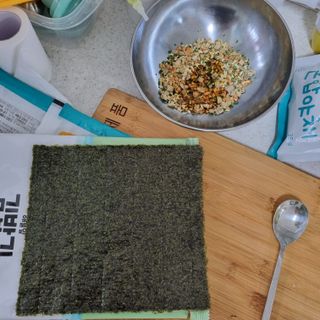 해풀잎 누구나 김밥*1ea [(혼합야채 35g *1ea,  김밥김 (5g, 5ea),  양념간장 (6g, 5ea), 참기름(5g, 2ea)] — 5점을 준 리뷰어가 2022년 7월 올린 사용 사진