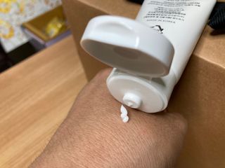 더마포레스트 마데카소사이드 리페어 크림,  모이스처라이징 아쿠아크림 — 4점을 준 리뷰어가 2021년 8월 올린 사용 사진