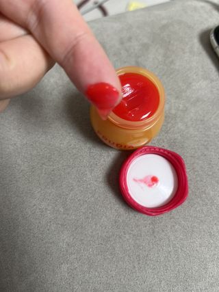 [후르디아] 올리브영 꿀과즙 립밤 2종 (블루베리/석류) — 5점을 준 리뷰어가 2022년 1월 올린 사용 사진