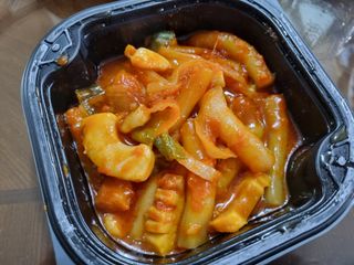 한성기업 무볼레 닭떡볶이+해물떡볶이 2종 세트 — 5점을 준 리뷰어가 2021년 10월 올린 사용 사진
