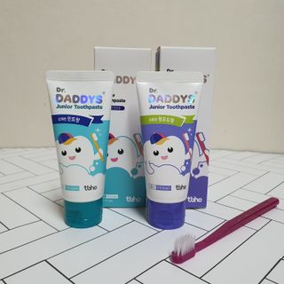 닥터데디스 안심불소 튼튼치약(청포도, 민트 중 택 1) 60g + 여행용 미니 치약 15g — 5점을 준 리뷰어가 2022년 8월 올린 사용 사진