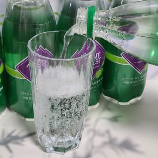몽베스트 Montbest with Sparkling water Lime20병 — 5점을 준 리뷰어가 2022년 7월 올린 사용 사진