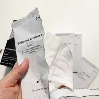[이즈라이프코스메틱] 퍼퓸 드라이어 시트 히노끼향  or 블랑향 2중 택1 30매 — 5점을 준 리뷰어가 2021년 5월 올린 사용 사진