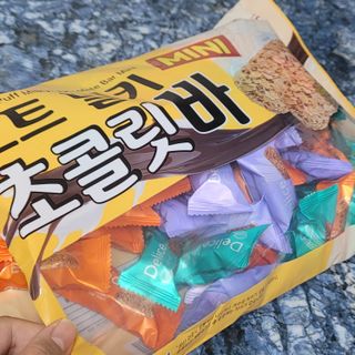 델리스 오트 밀키 초콜릿 바 — 5점을 준 리뷰어가 2022년 5월 올린 사용 사진