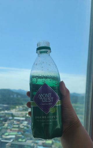 몽베스트 Montbest with Sparkling water Lime20병 — 5점을 준 리뷰어가 2022년 9월 올린 사용 사진