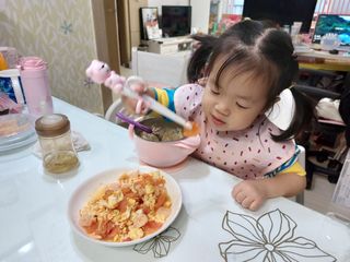 마에스트로 엑스트라버진 올리브 유 마에스트로 엑스트라버진 스페인 올리브유 — 5점을 준 리뷰어가 2022년 4월 올린 사용 사진