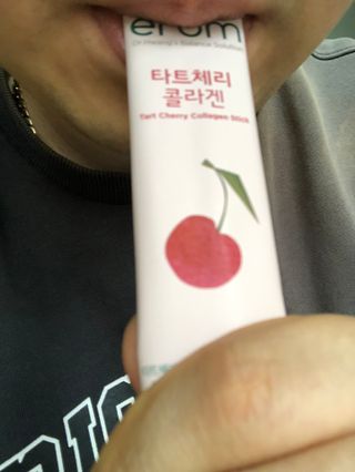 이롬 erom 타트체리 콜라겐 — 5점을 준 리뷰어가 2021년 3월 올린 사용 사진