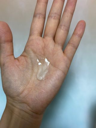 프리마인 더이상 뻣뻣하고 효과없는 탈모샴푸는 NO. 근본부터 케어하는 셀베이스 그린티샴푸(500ml) — 5점을 준 리뷰어가 2023년 5월 올린 사용 사진