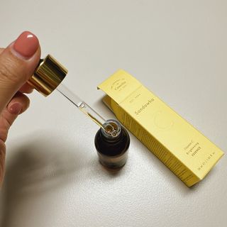 스킨큐어 산다화 비타민c 화이트닝 에센스 30ml — 5점을 준 리뷰어가 2023년 10월 올린 사용 사진