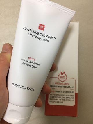 바디셀런스 벤토나이트 데일리 약산성 딥클렌징폼 120ml — 5점을 준 리뷰어가 2021년 12월 올린 사용 사진