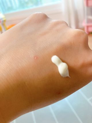 mom e 맘이 내추럴 베이비 케어 샴푸앤바스+로션 — 5점을 준 리뷰어가 2021년 1월 올린 사용 사진