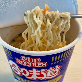 NISSIN 닛신 컵누들  4종 - 씨푸드오리지날, 씨푸드 스파이시, 씨푸드 커리, 씨푸드 XO소스 — 5점을 준 리뷰어가 2022년 11월 올린 사용 사진