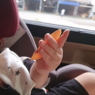 아비삭 과일칩 딸기, 감, 포도, 바나나 4종 — 3점을 준 리뷰어가 2021년 8월 올린 사용 사진
