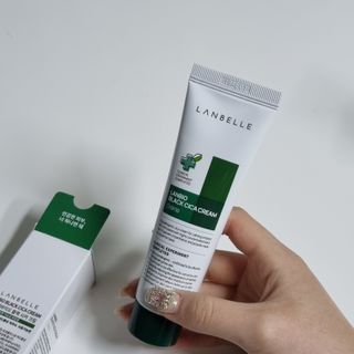 랑벨 랑바이오 블랙 시카 크림 50ml(블랙비 프로폴리스, 시카 4종, 판테놀 10 함유) — 5점을 준 리뷰어가 2022년 3월 올린 사용 사진