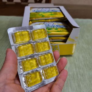 마요라 히말라야 솔트 캔디 2종-페퍼민트 맛, 라임민트 맛 — 2점을 준 리뷰어가 2022년 12월 올린 사용 사진