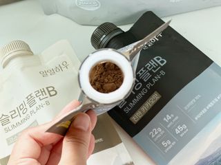 일일하우 슬리밍 플랜B 고소한 귀리맛, 진한 카카오맛 (체중조절식) — 5점을 준 리뷰어가 2023년 6월 올린 사용 사진