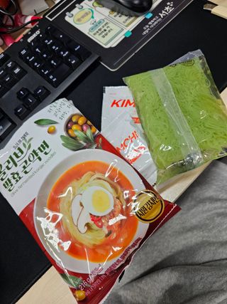 클린24시간 올리브발효곤약면 시원김치면 1세트-(3봉) — 4점을 준 리뷰어가 2024년 1월 올린 사용 사진