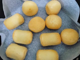 Dog&Ball 독앤볼 [Dog&Ball] 미니찹쌀볼도그 찹쌀치즈볼 — 5점을 준 리뷰어가 2021년 10월 올린 사용 사진