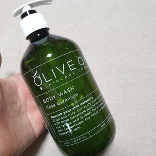 올리브 오일 스킨케어 컴퍼니 [OOSC] 향기로운 보습 로즈 제라늄 바디워시 500ml — 5점을 준 리뷰어가 2021년 5월 올린 사용 사진