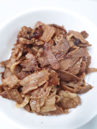 [앤더미트] 더 불맛 북성로 연탄불고기 반반 세트(간장맛 150g,매콤한 맛 150g) — 3.5점을 준 리뷰어가 2022년 4월 올린 사용 사진